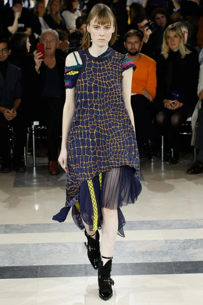 Look 29